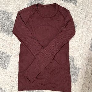 EUC Lululemon maroon striped size 6 long sleeve swiftly